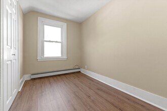 138 Bartlett St in Portsmouth, NH - Building Photo - Building Photo