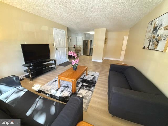 property at 27 Gilpin Ct