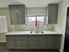 15332-15332 Freeman Ave in Lawndale, CA - Building Photo - Building Photo