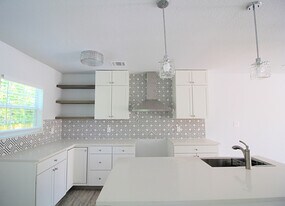 707 S Olive St in San Antonio, TX - Building Photo