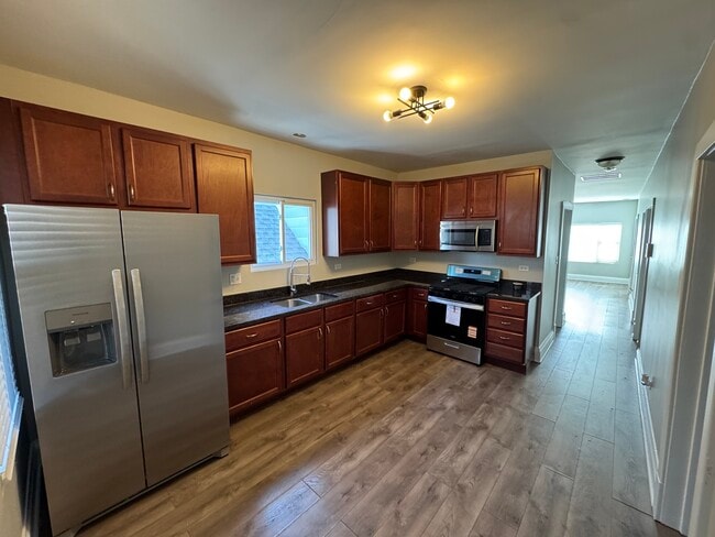 5410 W Wrightwood Ave, Unit Wrightwood unit #2