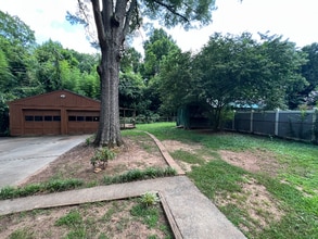 3008 Enfield Rd in Charlotte, NC - Building Photo - Building Photo