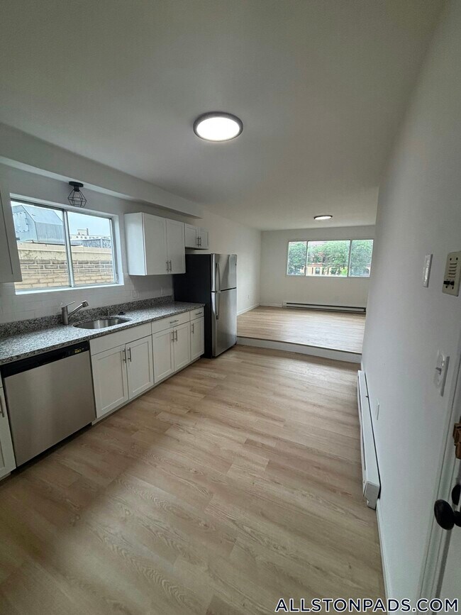 1247 Commonwealth Ave