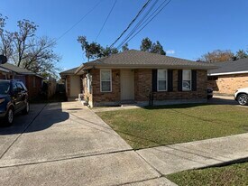 2621 Tupelo St, Unit 2621 Tupelo st in Kenner, LA - Building Photo