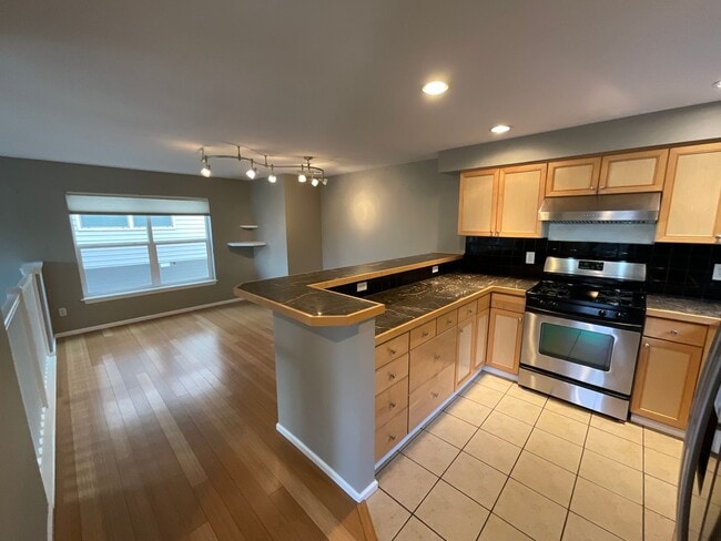 3615 Gilman Ave W in Seattle, WA - Building Photo - Building Photo