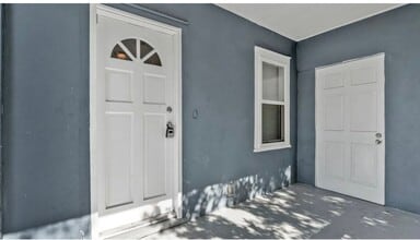 3060 21st Ave S in St. Petersburg, FL - Building Photo - Building Photo