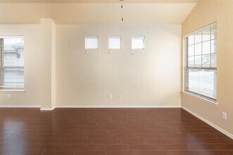 393 Orbit Dr in Lavon, TX - Building Photo - Building Photo