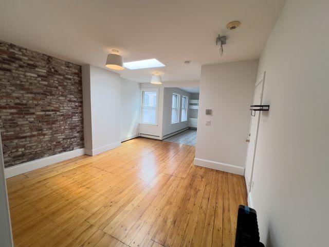 1228 Cambridge St, Unit 4