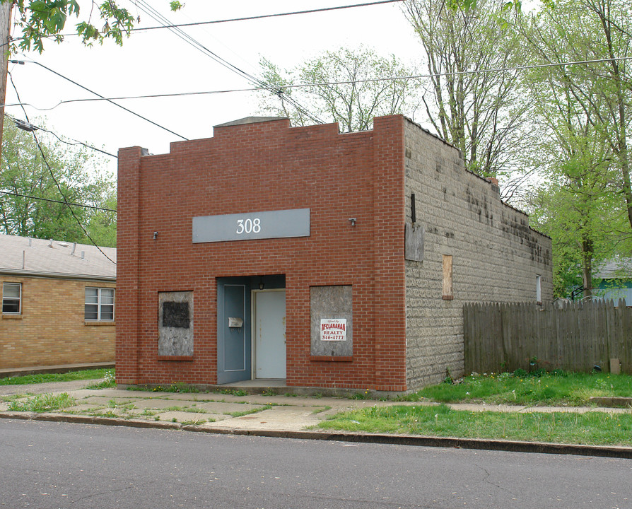 308 Washington St in Pekin, IL - Building Photo