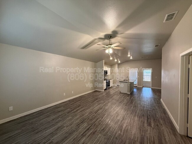 13719 Avenue R in Lubbock, TX - Building Photo - Building Photo