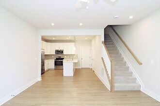 825 Wesley Ln in Charlottesville, VA - Building Photo - Building Photo