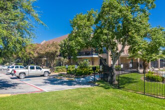 The Park at Aviano in Baytown, TX - Building Photo - Building Photo