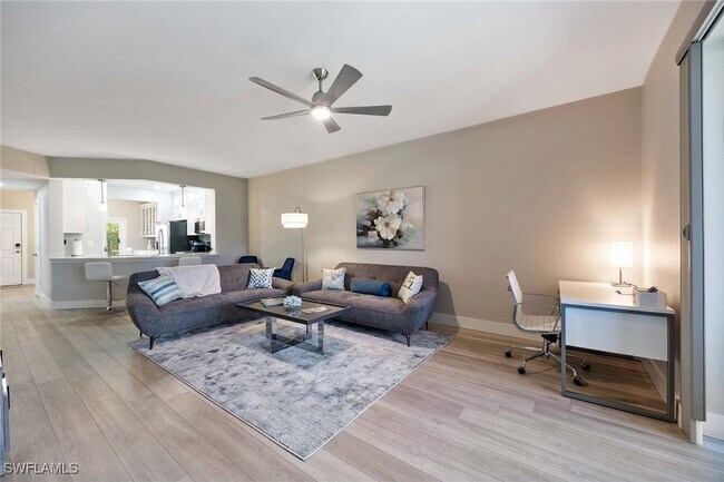 886 Tanbark Dr in Naples, FL - Building Photo - Building Photo