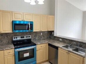 1536 SE 25th St in Homestead, FL - Building Photo - Building Photo