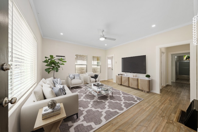 1202 N Gower St in Los Angeles, CA - Building Photo - Building Photo