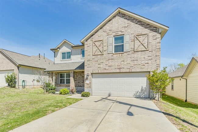 13083 Clear View Dr in Willis, TX - Building Photo - Building Photo