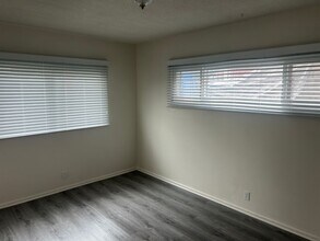 3409 W 104th St-Unit -#6 in Inglewood, CA - Building Photo - Building Photo