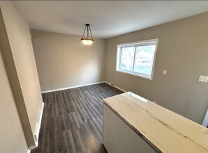 929 W North Ave, Unit Unit A in Villa Park, IL - Building Photo - Building Photo