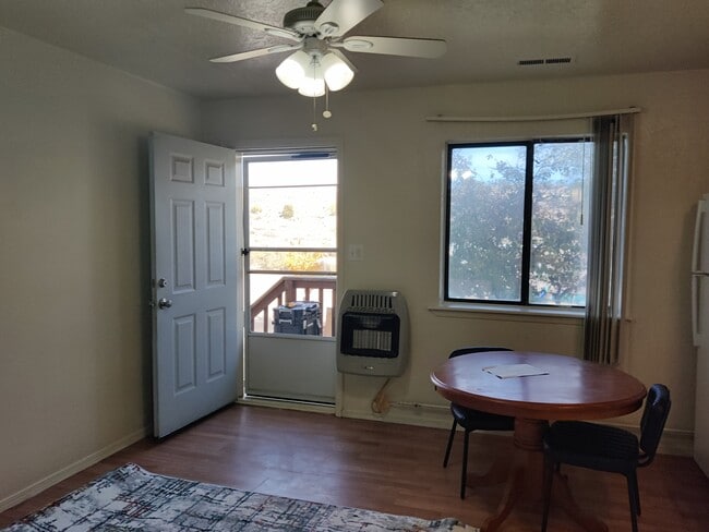 810 Georgiana Dr, Unit A in Gallup, NM - Building Photo - Building Photo