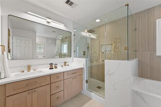 7903 Burgoyne Dr. in Houston, TX - Building Photo - Building Photo