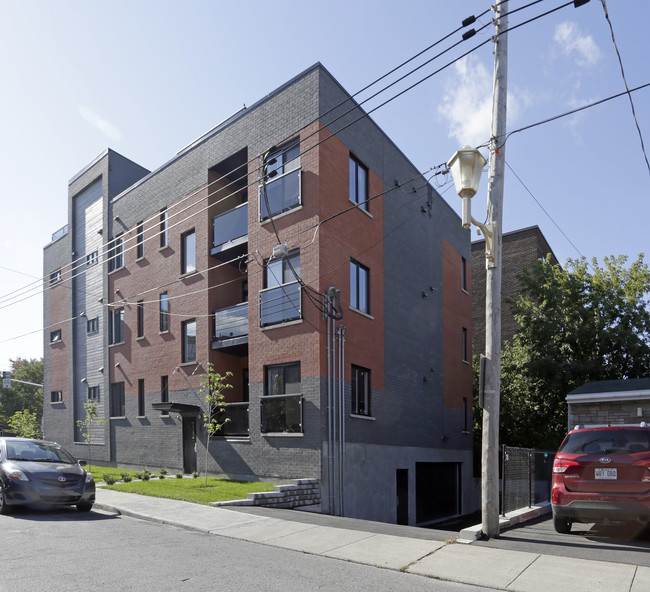 368A Henri-Bourassa E in Montréal, QC - Building Photo - Primary Photo