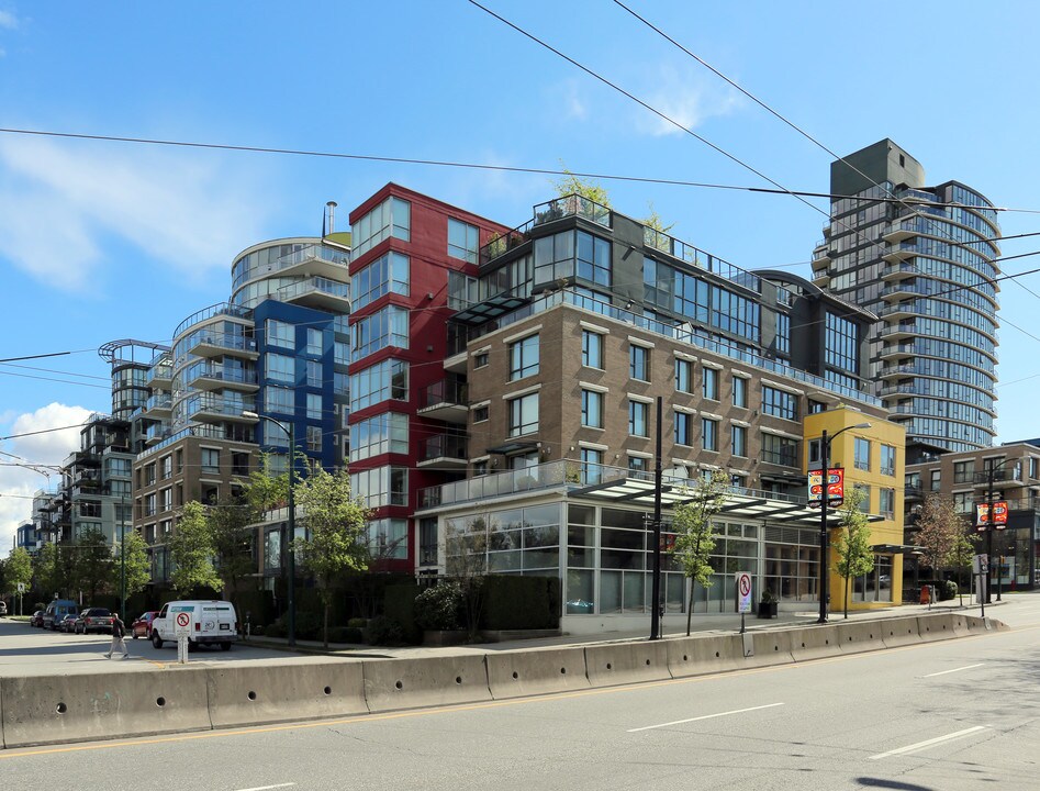 Carrara of Portico in Vancouver, BC - Building Photo