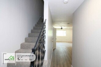 1105 Olive Ave in Redding, CA - Building Photo - Building Photo