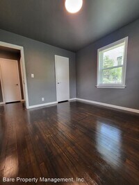 1133 E Lindsey St photo'