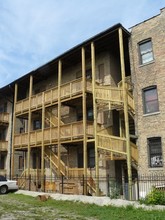 5046 S Laflin St in Chicago, IL - Foto de edificio - Building Photo