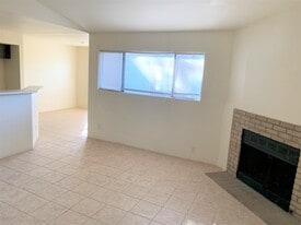 7200 T C Jester Blvd in Houston, TX - Building Photo