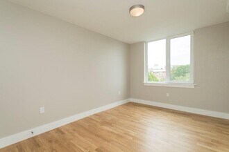 328 Harvard St, Unit L4 in Cambridge, MA - Building Photo - Building Photo