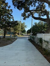 8156 4th St in Navarre, FL - Building Photo - Building Photo