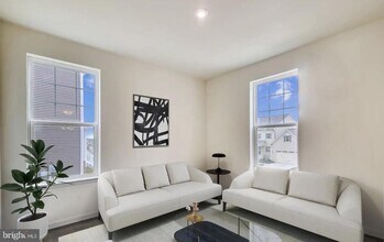 1113 Saxton Dr in Frederick, MD - Building Photo - Building Photo