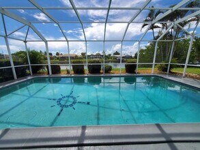 423 Vía Cintia in Punta Gorda, FL - Building Photo - Building Photo