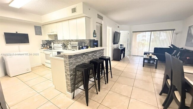 9645 NW 1st Ct