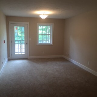 1055 E Bethlehem Blvd in Wheeling, WV - Building Photo