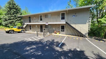 1001 SW Woods St in Portland, OR - Building Photo