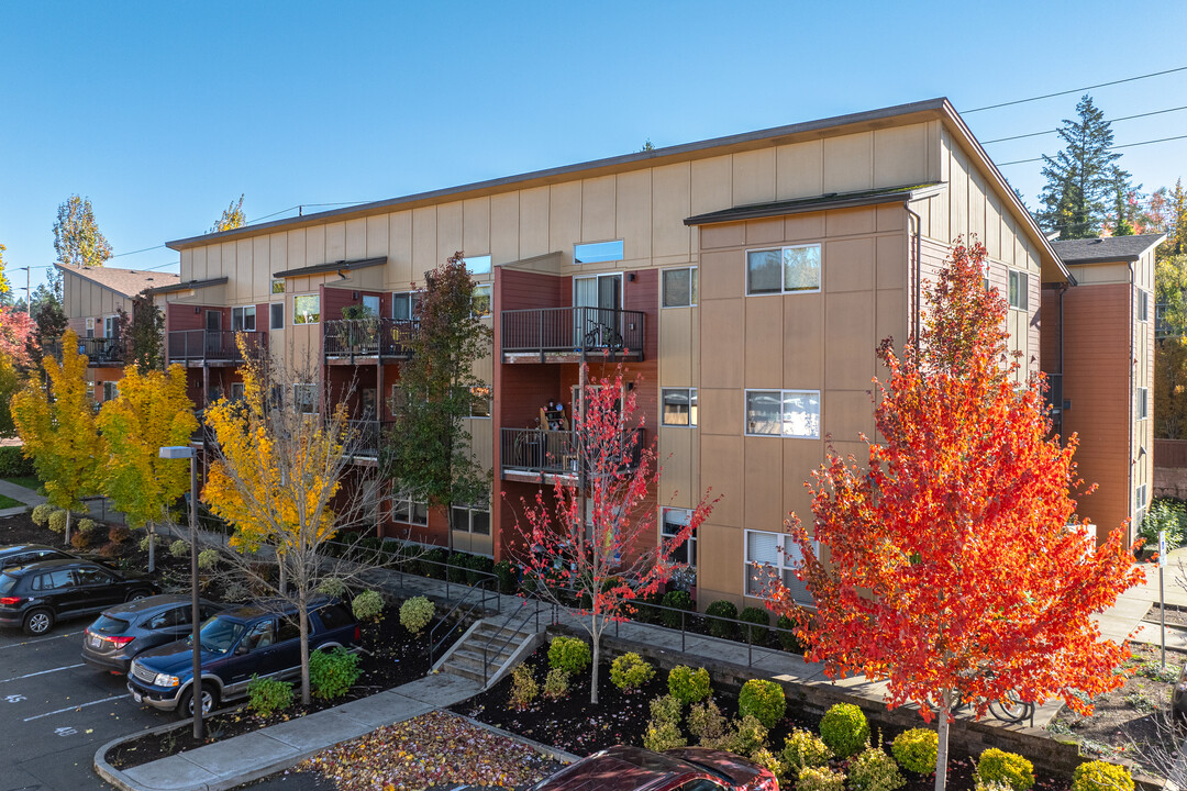 56 Commons Apartments in Portland, OR - Foto de edificio