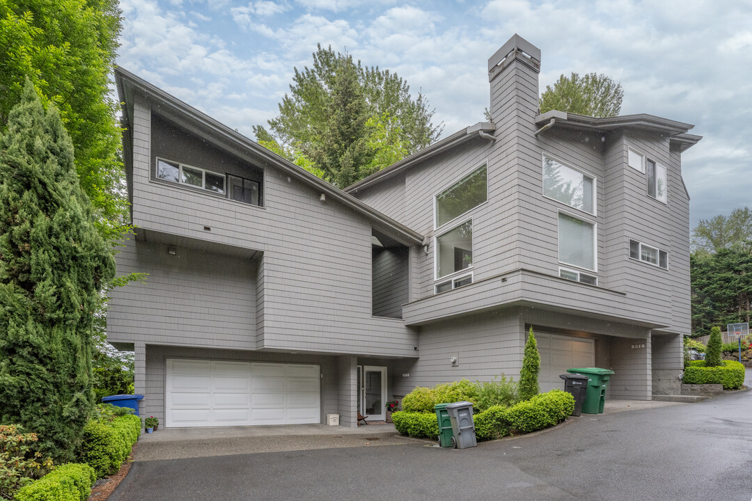 Watercourse Place in Mercer Island, WA - Building Photo