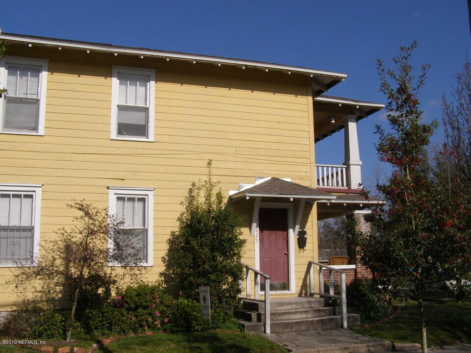 829 Goodwin St in Jacksonville, FL - Building Photo