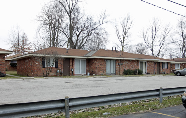 Hillview Apartments in Toledo, OH - Building Photo - Building Photo