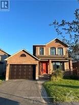 1520 Blohm Dr in Ottawa, ON - Building Photo