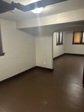 598 Blaine Ave, Unit 5 in Akron, OH - Foto de edificio - Building Photo