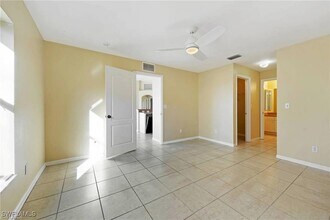 1118 NE 9th Terrace in Cape Coral, FL - Building Photo - Building Photo