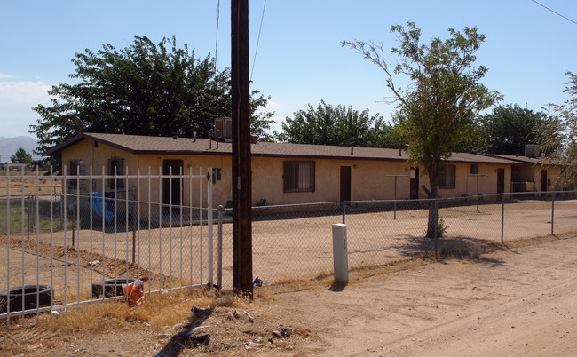 17011 Olive St in Hesperia, CA - Building Photo - Building Photo