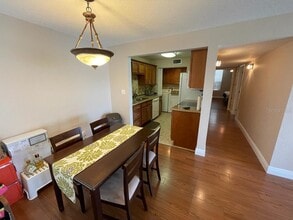 524 Orange Dr in Altamonte Springs, FL - Foto de edificio - Building Photo