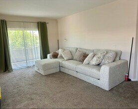 3602 Pintadas St in Las Vegas, NV - Foto de edificio - Building Photo