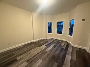 15 Oakes Ave in Southbridge, MA - Foto de edificio - Building Photo
