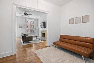 257 W 19th St in New York, NY - Building Photo - Building Photo