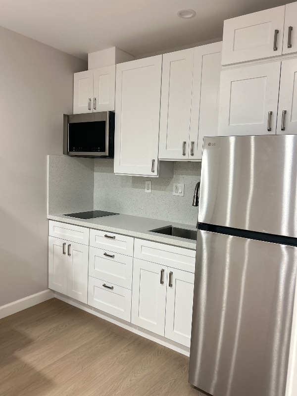 329 E 219th St in Carson, CA - Foto de edificio - Building Photo